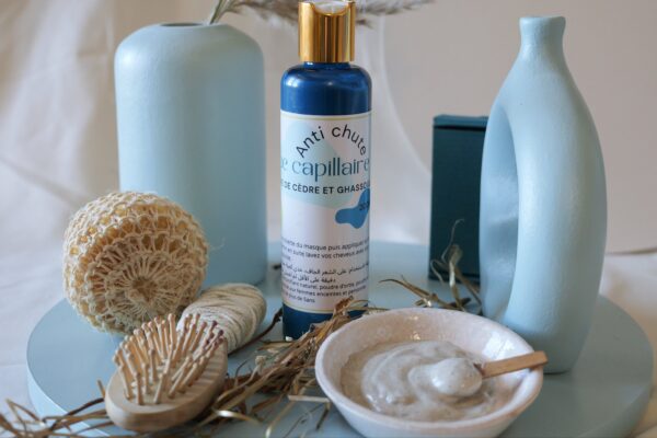 Masque capillaire à l'ortie, ghassoul et poudre cèdre