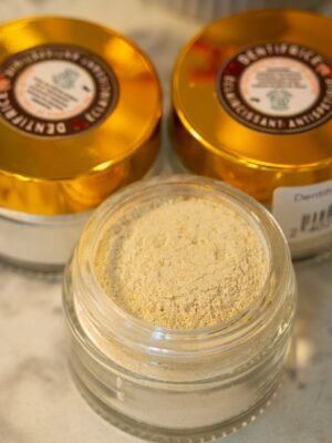 2025/04/1000124297.jpg Dentifrice en poudre au curcuma & clou de girofle