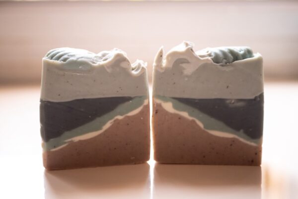 Savon nila bleu et lait de chèvre