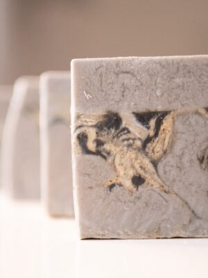 Savon violette et nigelle