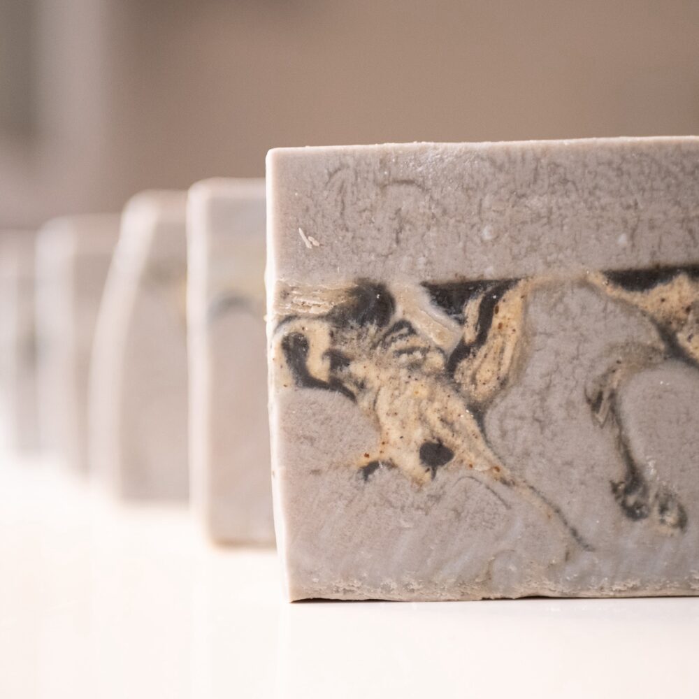 Savon violette et nigelle