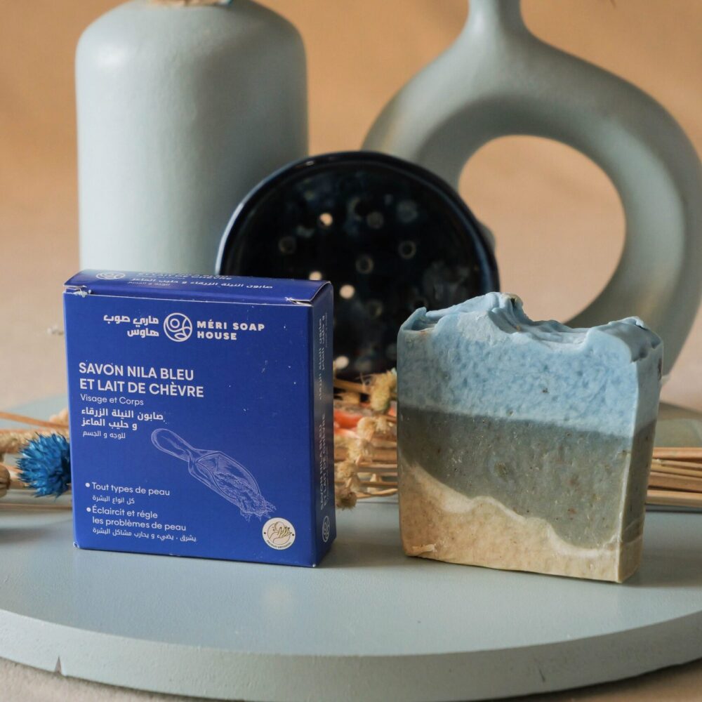 Savon nila bleu et lait de chèvre