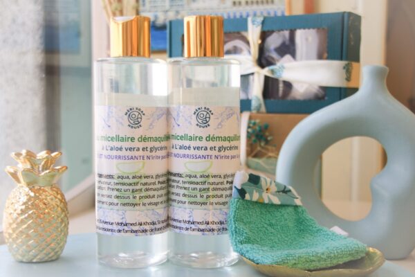 Eau micellaire à l'aloé vera et glycérine