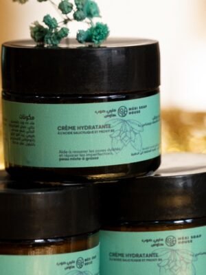 2025/05/1000097521.jpg crème hydratante à l'acide salycilique