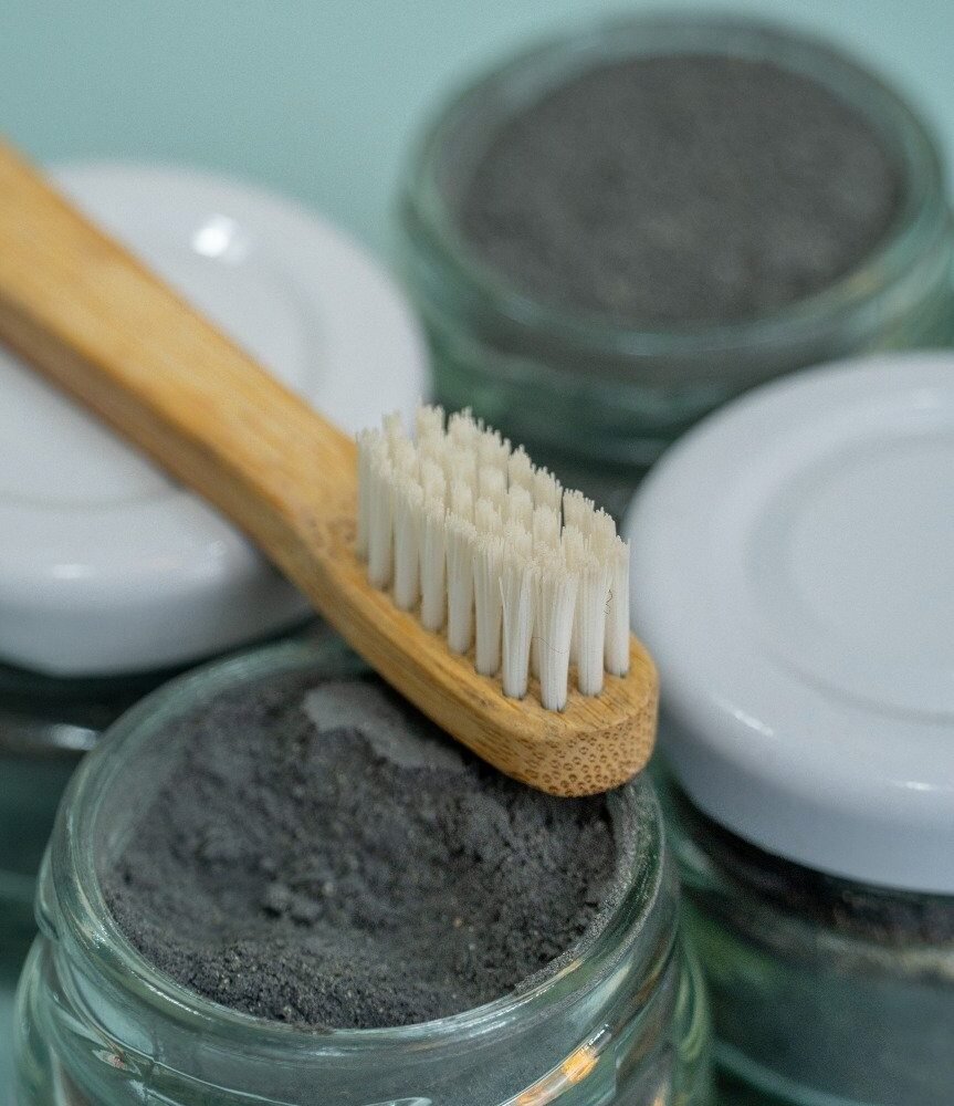 2025/11/1000093493.jpg Dentifrice en poudre au charbon actif