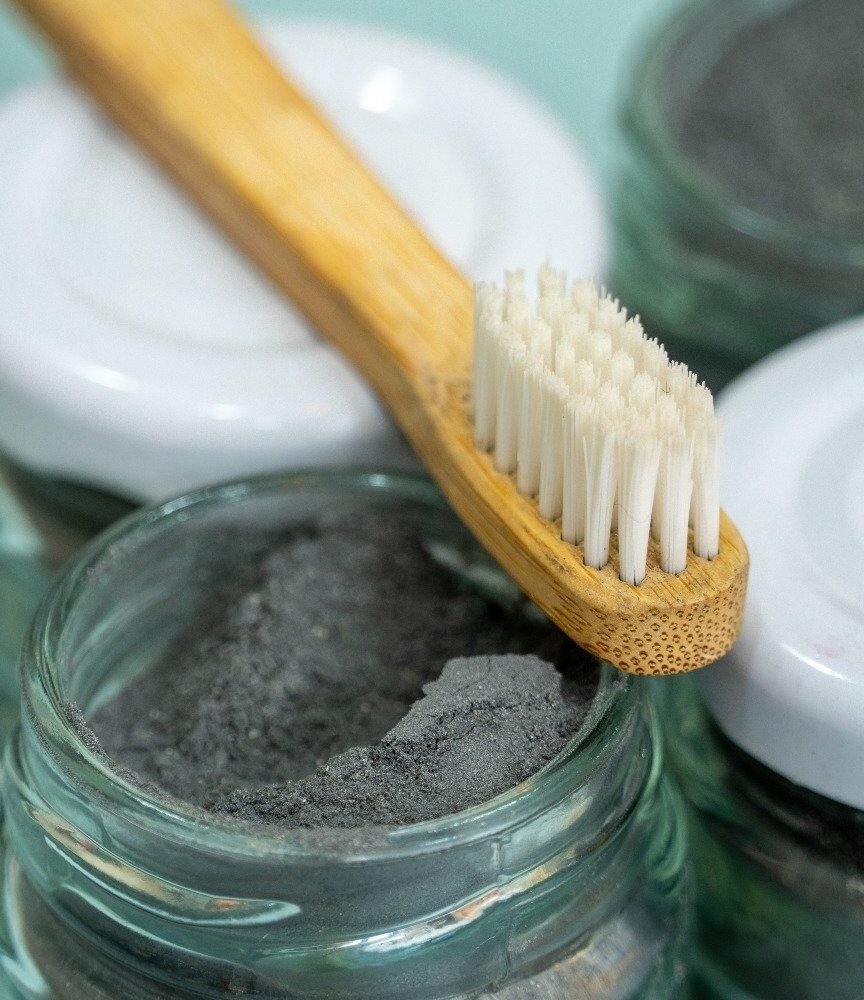 2025/11/1000093499.jpg Dentifrice en poudre au charbon actif