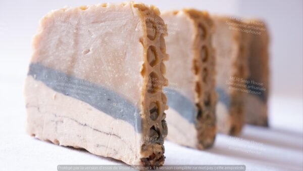 savon curcuma et cire d'abeille